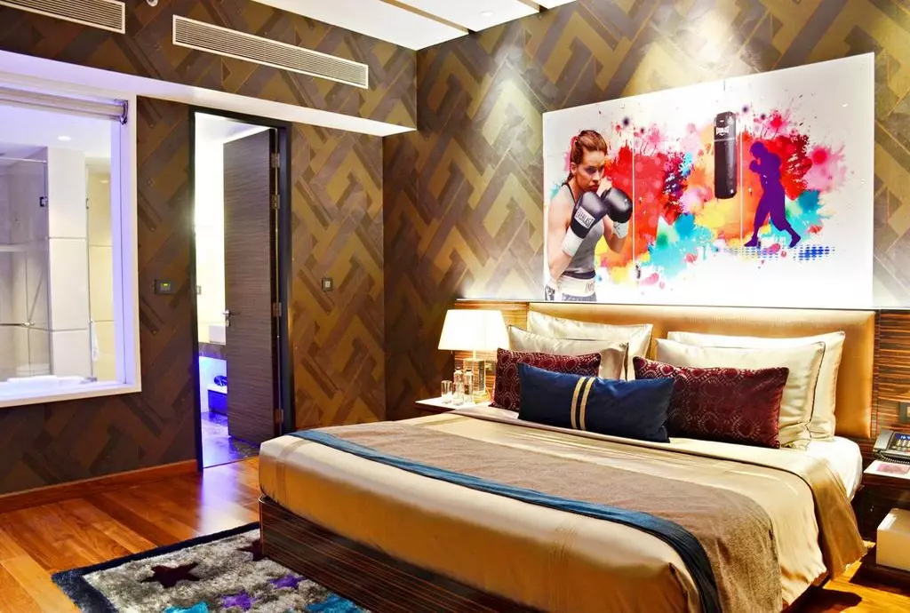 HOTEL planet hollywood GOA_shabavizparvaz_08.jpg